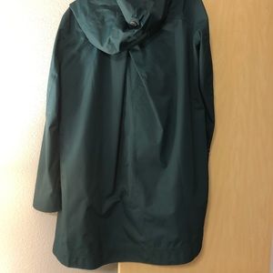 Lulu rain jacket
